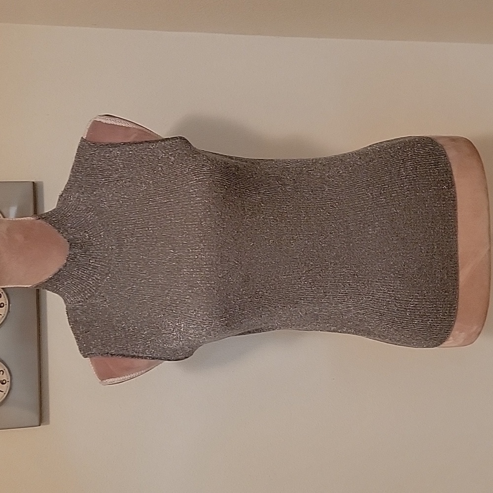 Bianca Nygard Silver Metallic Silk Blend  Sleeveless Mock Neck Sweater Size S